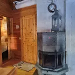 Revontulen Tupa Tatil Evi Kaamanen