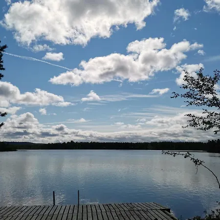 Nyaraló Revontulen Tupa *