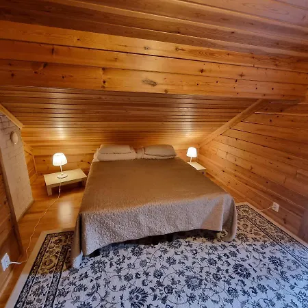 Revontulen Tupa Tatil Evi *