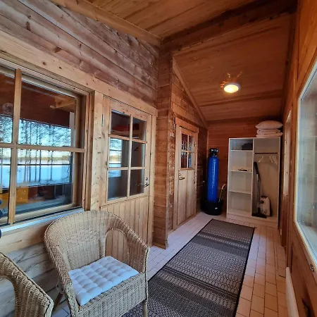 Revontulen Tupa Ferienhaus Kaamanen