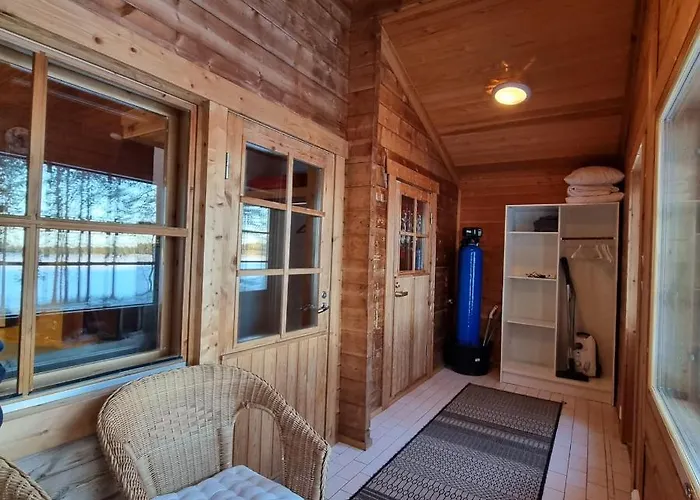 Revontulen Tupa Σπίτι διακοπών Kaamanen